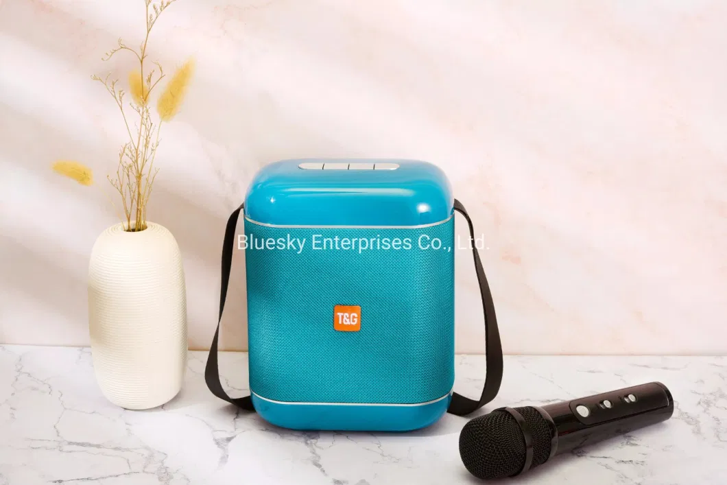 2021 Original Factory Fabric Portable Wireless Speaker Big Bass 2400mAh Louder Speaker with Karaoke Shoulder Strap Tg523K